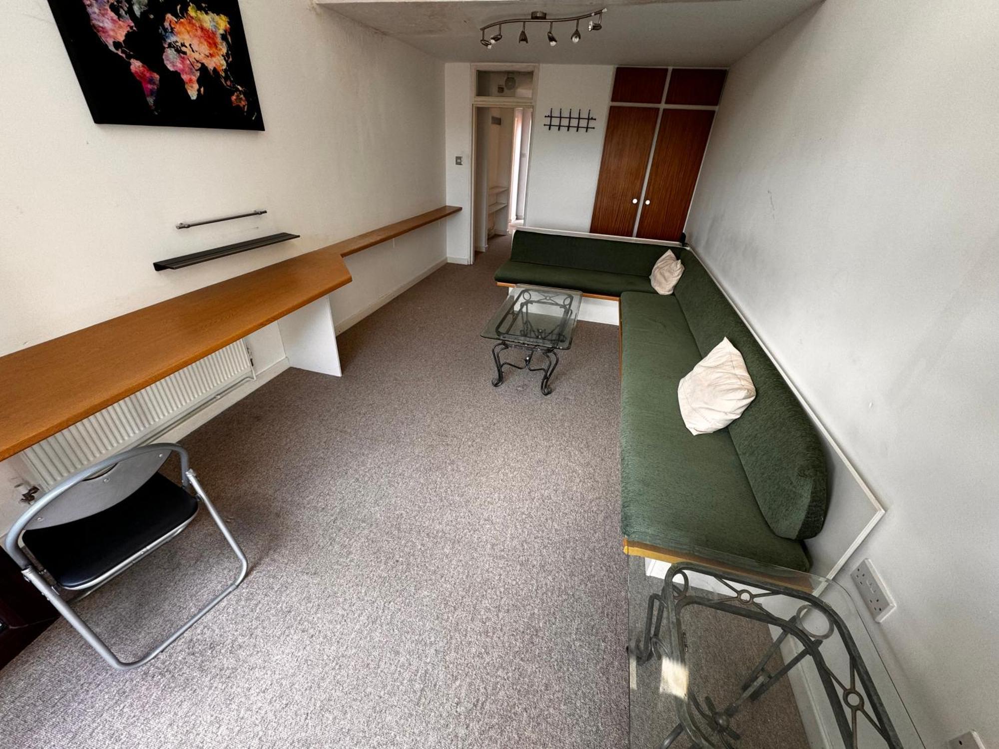 Two-Bedroom Flat Close To Uni & Shopping Center With Free Parking Coventry Eksteriør bilde
